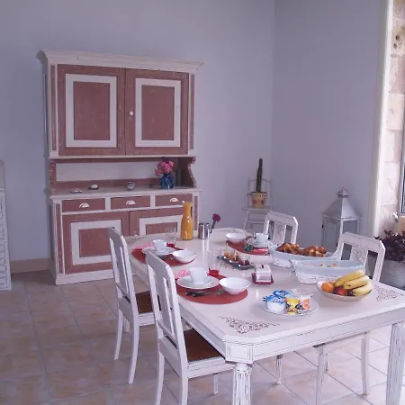 فندق مبيت وإفطار A Labourdette 3*