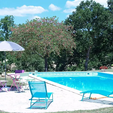 A Labourdette فندق مبيت وإفطار Colayrac-Saint-Cirq