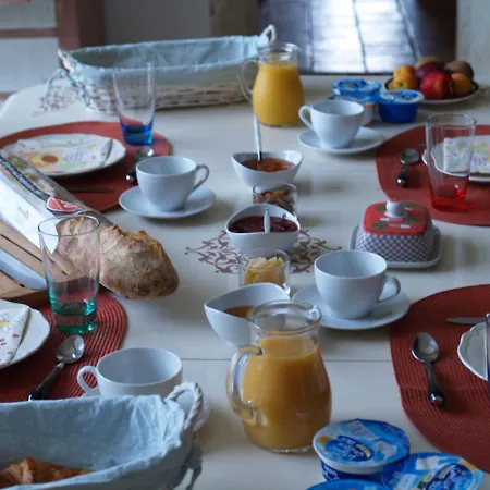 فندق مبيت وإفطار A Labourdette