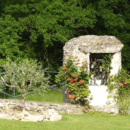 A Labourdette فندق مبيت وإفطار Colayrac-Saint-Cirq