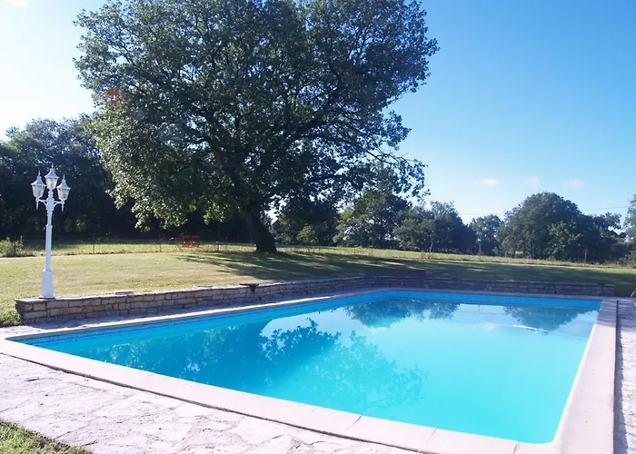 A Labourdette Couette-café Colayrac-Saint-Cirq