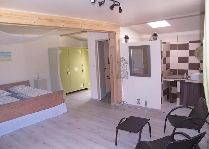 Couette-café A Labourdette Colayrac-Saint-Cirq