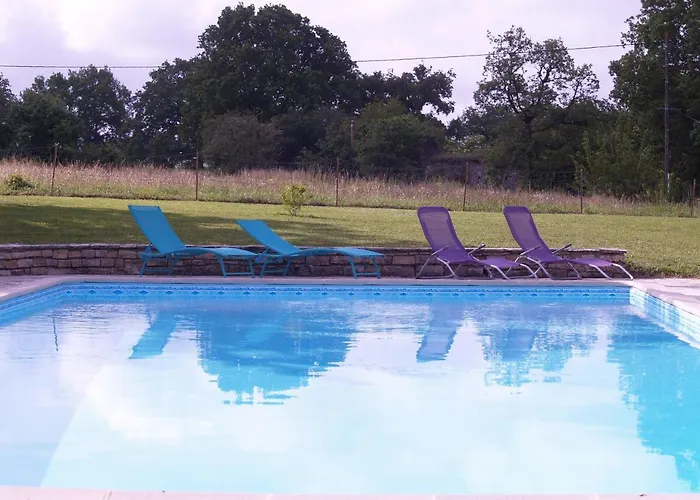 A Labourdette 3* Colayrac-Saint-Cirq